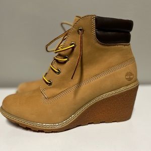 New timberland wedge boots size 6